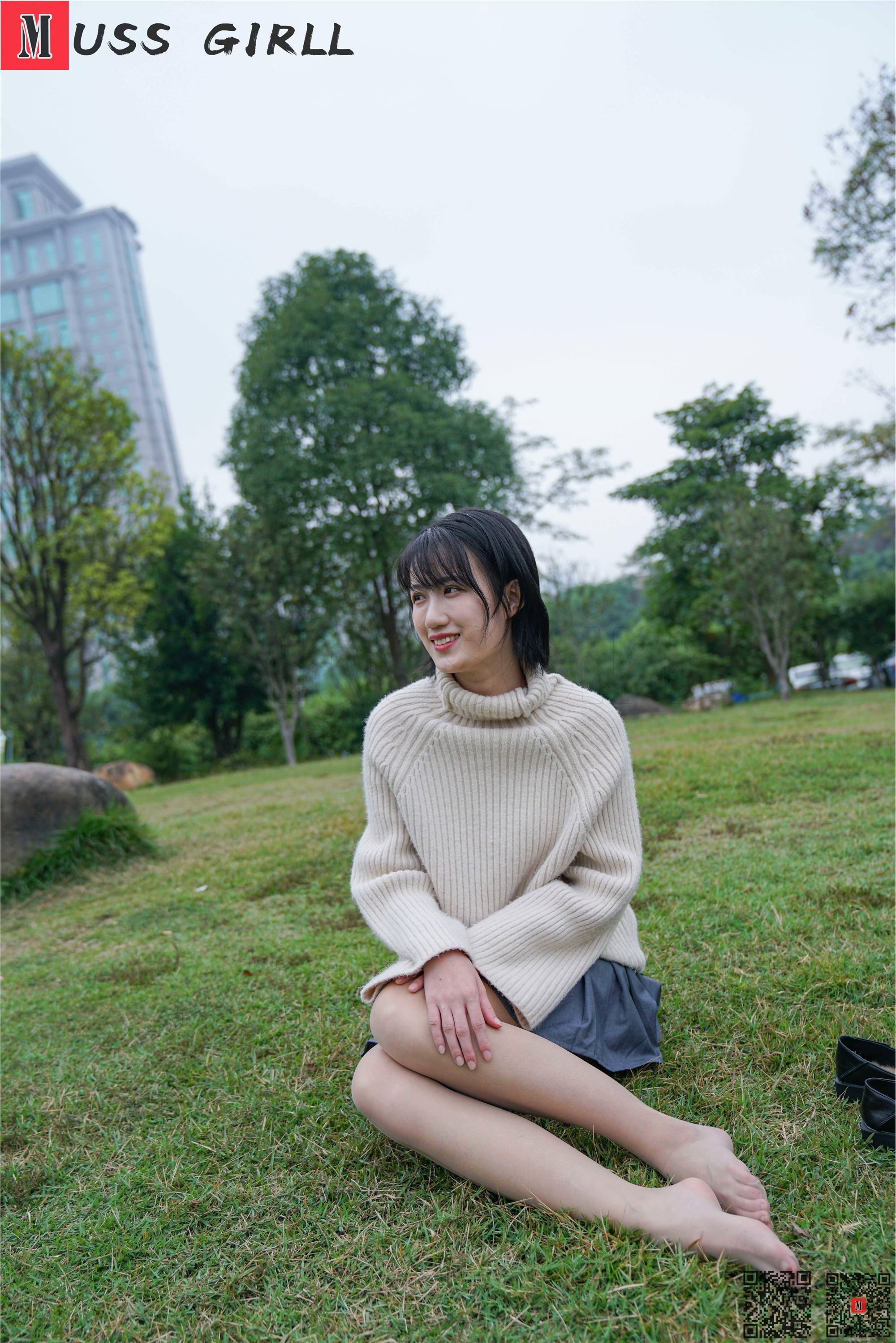 MussGirl慕丝女郎  NO.172 公园百褶裙肉丝